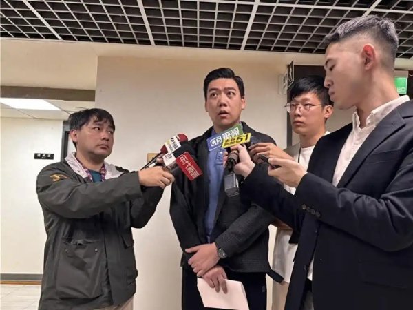 国民党中央党部改判停权为申诫，保住赖苡任参选权